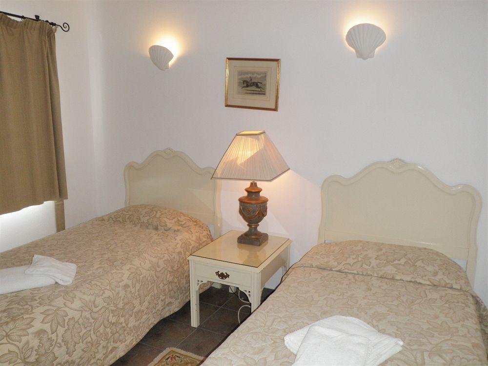 Waterside Village Apartments Praia Da Luz Exterior photo