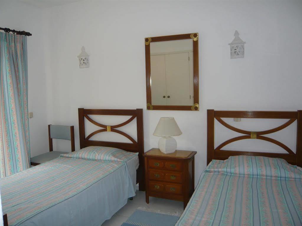 Waterside Village Apartments Praia Da Luz Exterior photo
